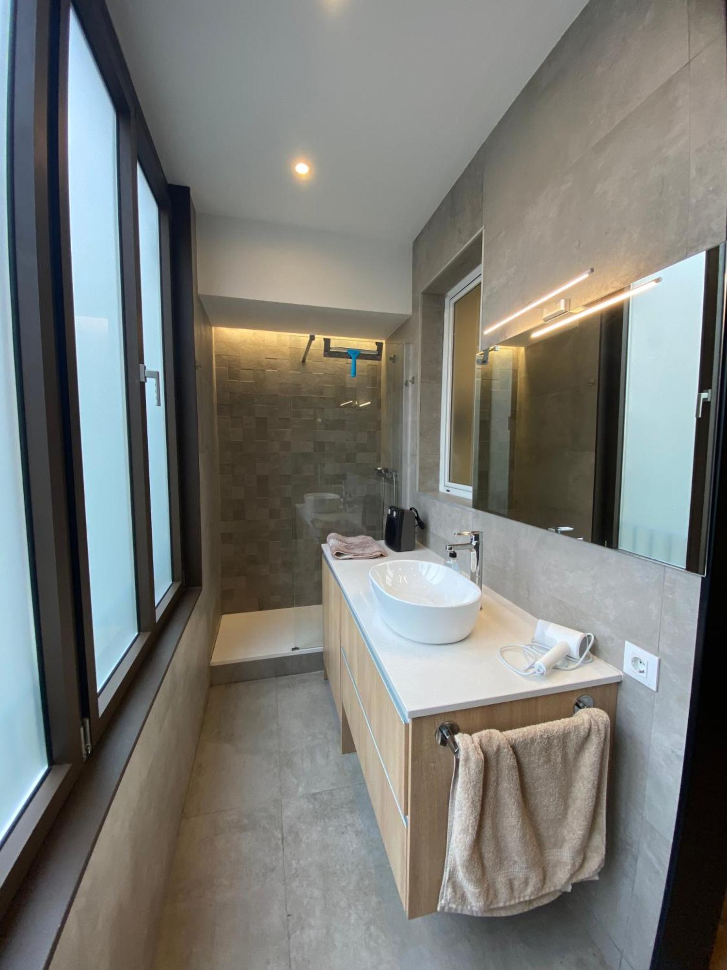 Spatious Luxe Apartment Paseo De Gracia Diagonal Barcelona Exterior photo